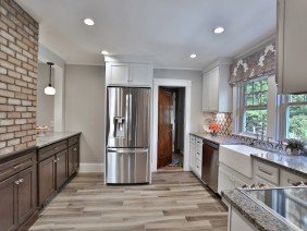 M & H Interiors - Photo 6