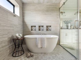 Robert Thomas Homes - Photo 3