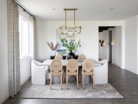 Living With Lolo - Photo -1