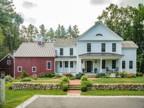 Two Storey Building - Photo 6