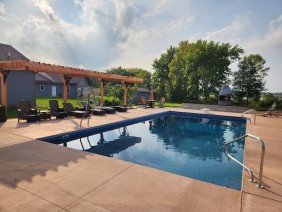 Platinum Pools and Landscape - Photo 2