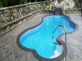 Manuel P & Son Pool Service - Photo -1