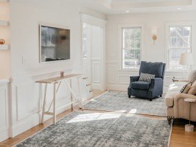 Emily's Interiors Inc - Photo 1