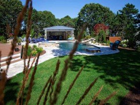 The Gardeners - Photo 2