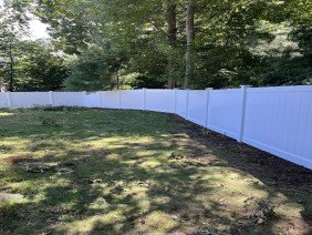 LaPlume fence - Photo 1