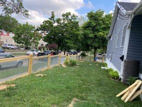 EMPEROR FENCE LLC - Photo 2