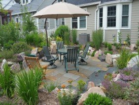 Field Outdoor Spaces - Photo -1