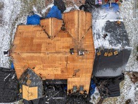 DECARNEY ROOFING LLC - Photo 3