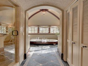 Julian Design Custom Interiors - Photo 2