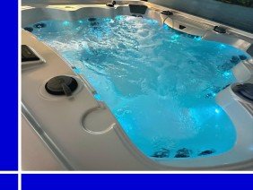 MI Backyard Pool & Spa - Photo 3