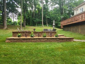 Best Landscape & Construction - Photo 2