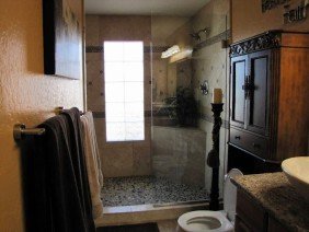 Gilbert Glass Corp - Photo 2