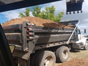 Avery Excavating - Photo -1