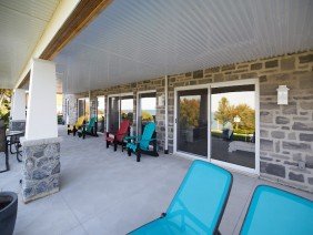 Country Window & Door - Photo 2