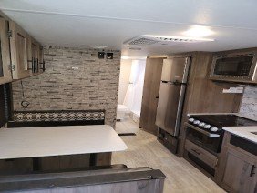 Green's RV Rental Inc. - Photo 3