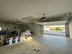 Eagle Garage Door - Photo 4