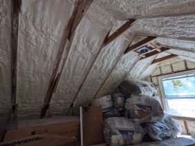 Apex spray foam insulation - Photo 2