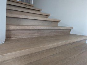Castle Floors - Photo -1