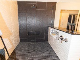 Life Construction and Design - Photo -1