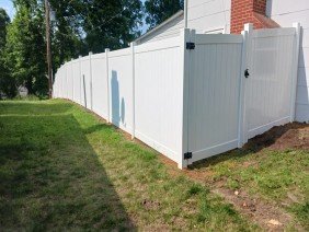 FEMAR FENCE LLC - Photo 3