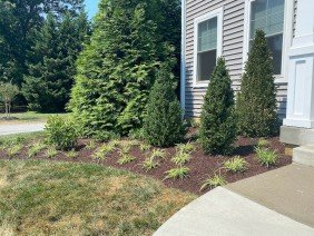 Eastern Grounds Landscaping LLC - Photo -1