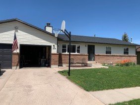 New Look Painting - Photo 1