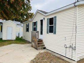 Sell Grand Rapids Mobile Home Fast - Photo -1