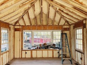 South Shore Spray Foam - Photo -1