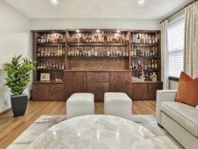 M & H Interiors - Photo 1