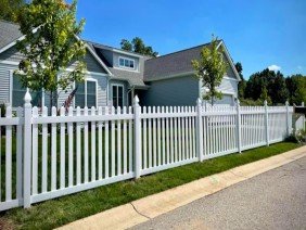 Michigan Fence Repair - Photo 6