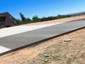 Hento's Building & Repair LLC - Photo -1