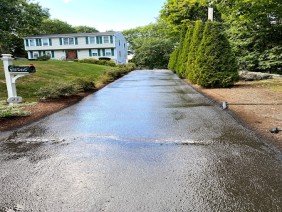 Diamond asphalt services LLC / Diamond Services LLC - Photo -1