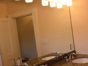 Beverly Glass Company - Photo 3