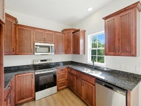 Craftsman Custom Home Builders - Photo -1