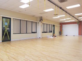 High Style Painting - Photo 0