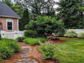 Ahronian Landscaping & Design - Photo 2