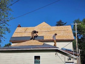 Out & About Roofing - Photo -1