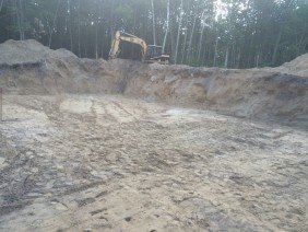 Elavsky Excavating & Septic,LLC - Photo -1
