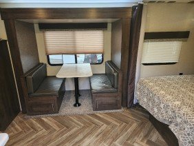 Green's RV Rental Inc. - Photo 5