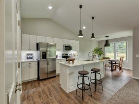 Martz Home Builders, LLC - Photo 4