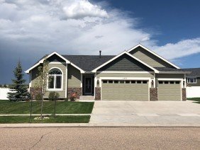 911 Roofing Solutions - Photo 1