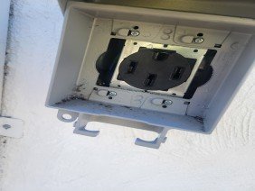 Seals Electric, LLC - Photo -1