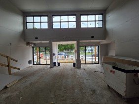 Dorglass, Inc. - Photo 1