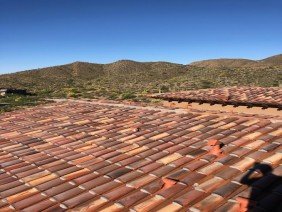 Thomas Roofing LLC - Photo -1