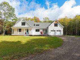 Red Barn Architecture - Photo 2